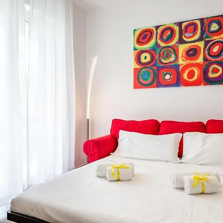 Guesthost - Station With Parking Apartamento